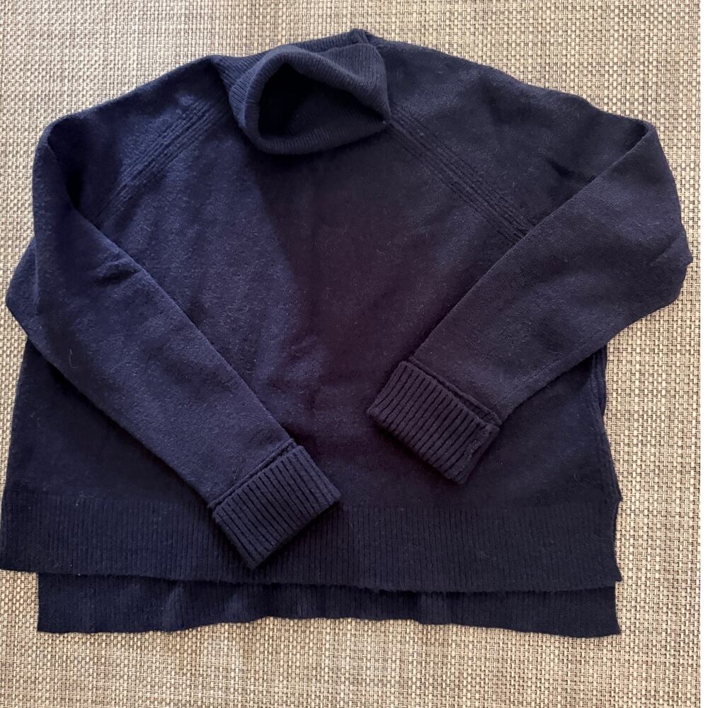 J CREW Wool/Alpaca Boxy Relaxed Fit Turtleneck Sweater L Navy Blue Heritage Prep